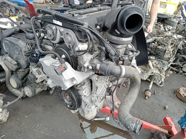 bontott OPEL CORSA E Komplett Motor (Segédberendezésekkel)