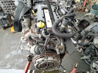 bontott OPEL CORSA E Komplett Motor (Segédberendezésekkel)
