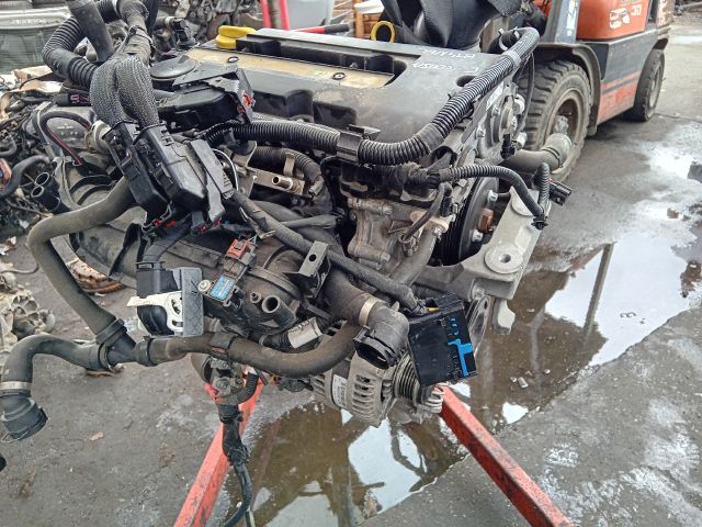 bontott OPEL CORSA E Komplett Motor (Segédberendezésekkel)