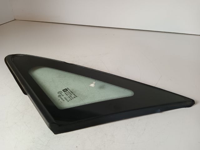 bontott OPEL CORSA E Bal A Oszlop Oldalablak Üveg