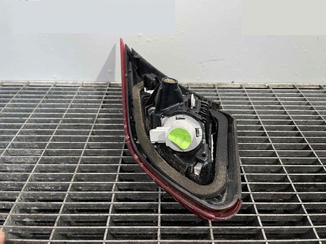 bontott OPEL CORSA E Bal Belső Hátsó Lámpa