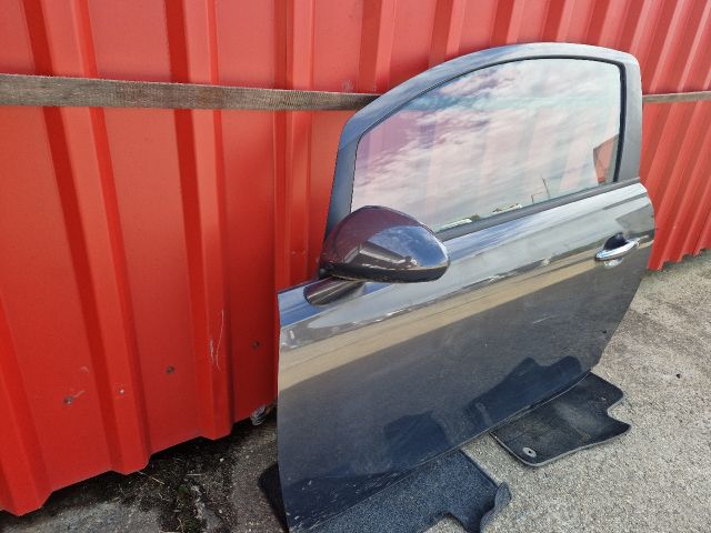 bontott OPEL CORSA E Bal első Ajtó (Részeivel)