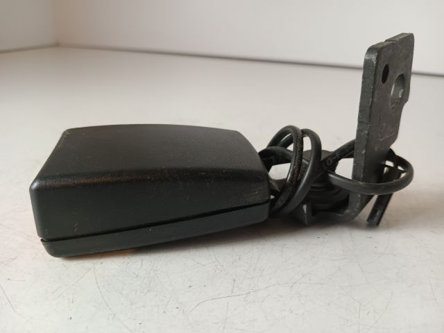 bontott OPEL CORSA E Bal hátsó Biztonsági Öv Csat