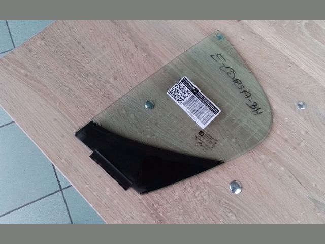 bontott OPEL CORSA E Bal hátsó Fixüveg (Ajtóban)