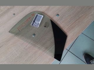 bontott OPEL CORSA E Bal hátsó Fixüveg (Ajtóban)