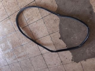 bontott OPEL CORSA E Bal hátsó Gumikéder