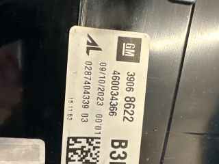 bontott OPEL CORSA E Bal Hátsó Lámpa