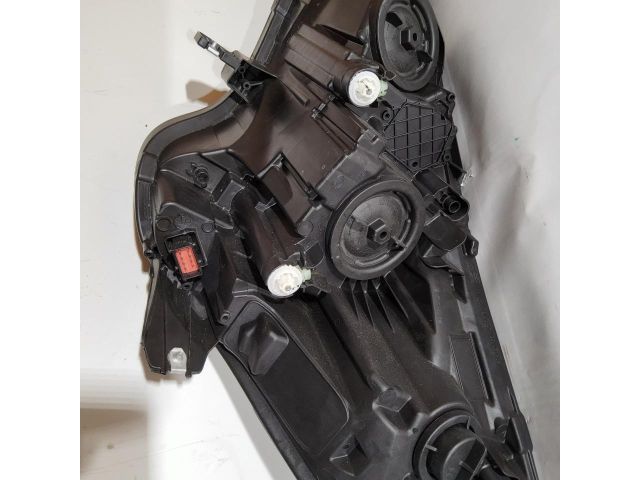 bontott OPEL CORSA E Bal Hátsó Lámpa