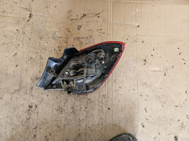 bontott OPEL CORSA E Bal Külső Hátsó Lámpa