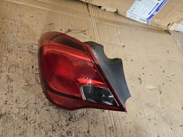 bontott OPEL CORSA E Bal Külső Hátsó Lámpa