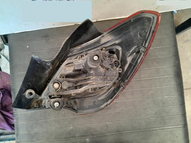 bontott OPEL CORSA E Bal Külső Hátsó Lámpa