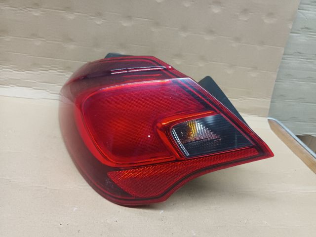 bontott OPEL CORSA E Bal Külső Hátsó Lámpa