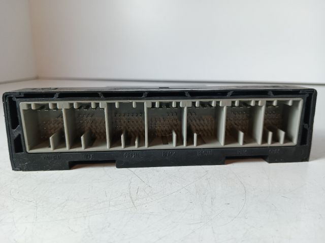 bontott OPEL CORSA E Biztosítéktábla Utastér