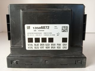 bontott OPEL CORSA E Biztosítéktábla Utastér