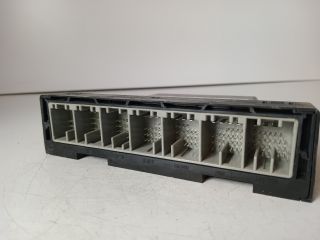 bontott OPEL CORSA E Biztosítéktábla Utastér