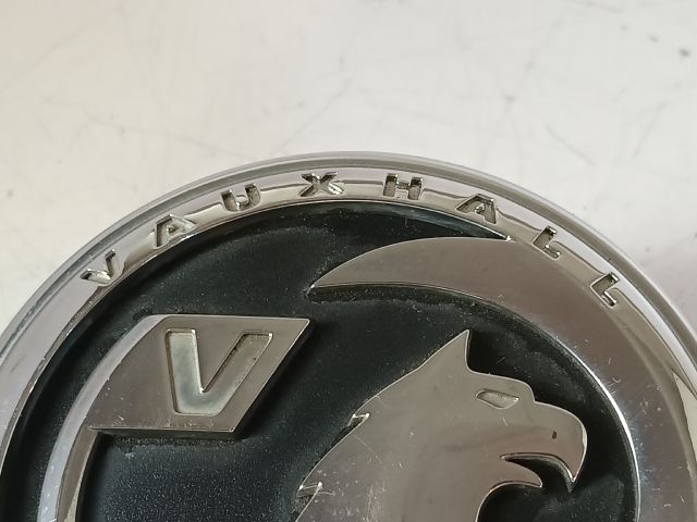 bontott OPEL CORSA E Csomagtér Nyitó Kar / Gomb