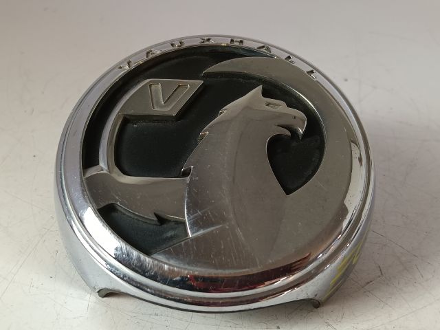 bontott OPEL CORSA E Csomagtér Nyitó Kar / Gomb