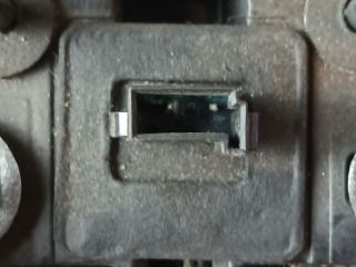 bontott OPEL CORSA E Csomagtér Nyitó Kar / Gomb