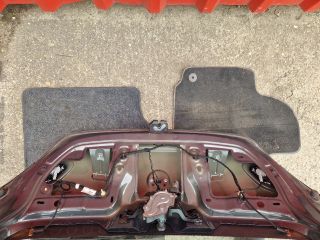 bontott OPEL CORSA E Csomagtérajtó (Részeivel)