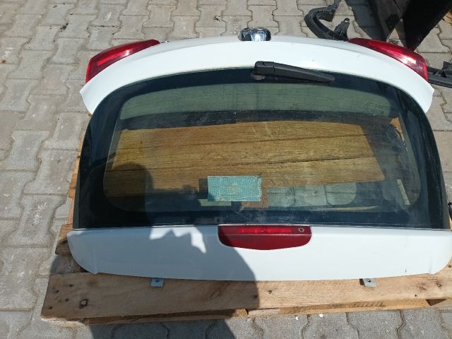 bontott OPEL CORSA E Csomagtérajtó (Részeivel)
