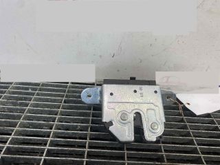 bontott OPEL CORSA E Csomagtérajtó Ütköző