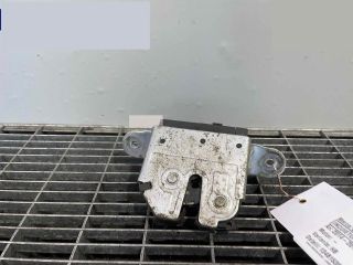 bontott OPEL CORSA E Csomagtérajtó Ütköző