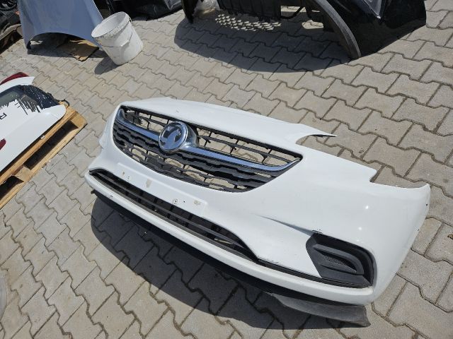 bontott OPEL CORSA E Első Lökhárító (Részeivel)