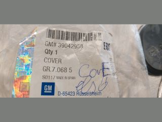 bontott OPEL CORSA E Első Vonószem Burkolat