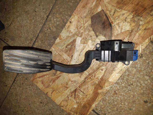 bontott OPEL CORSA E Gázpedál (Mechanikus)