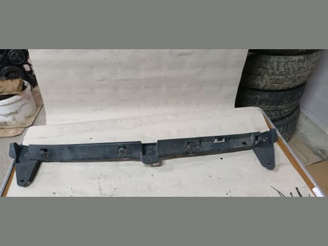 bontott OPEL CORSA E Hátsó középső Lökhárító Tartó (Műanyag)