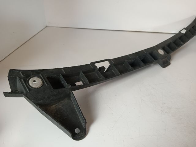 bontott OPEL CORSA E Hátsó középső Lökhárító Tartó (Műanyag)