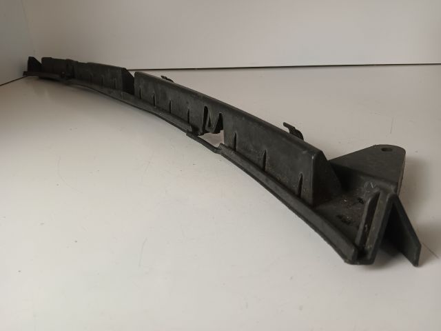 bontott OPEL CORSA E Hátsó középső Lökhárító Tartó (Műanyag)