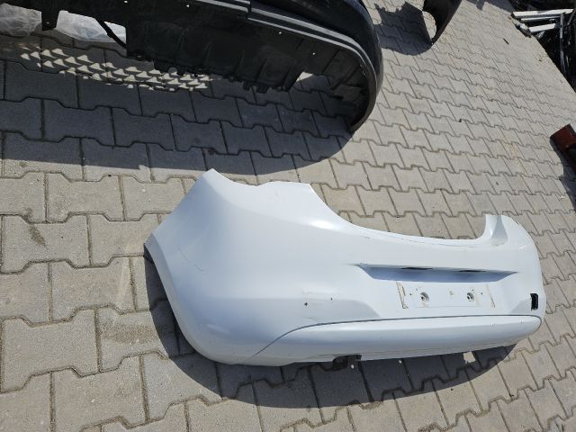 bontott OPEL CORSA E Hátsó Lökhárító (Részeivel)
