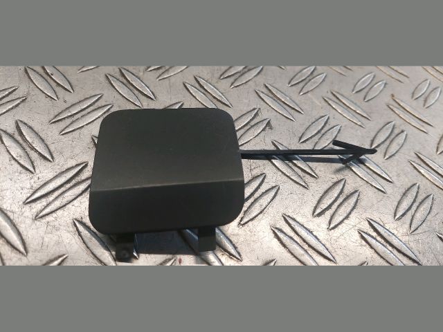 bontott OPEL CORSA E Hátsó Vonószem Burkolat