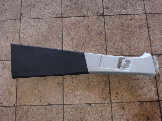 bontott OPEL CORSA E Jobb B Oszlop Burkolat