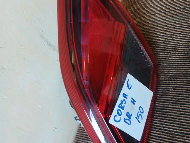 bontott OPEL CORSA E Jobb Belső Hátsó Lámpa