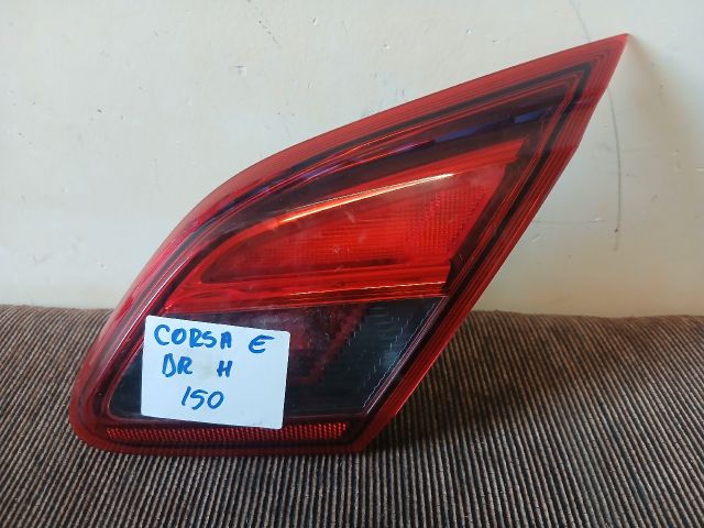 bontott OPEL CORSA E Jobb Belső Hátsó Lámpa