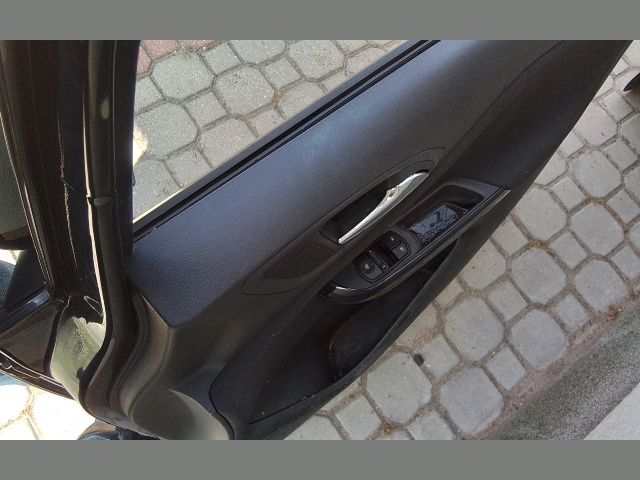 bontott OPEL CORSA E Jobb első Ajtó (Részeivel)