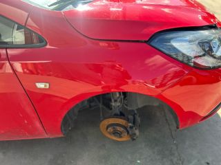 bontott OPEL CORSA E Jobb első Sárvédő