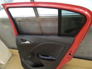 bontott OPEL CORSA E Jobb hátsó Ajtó (Részeivel)