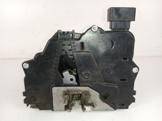 bontott OPEL CORSA E Jobb hátsó Ajtózár