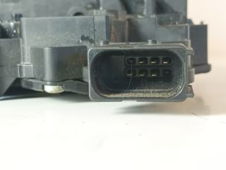 bontott OPEL CORSA E Jobb hátsó Ajtózár