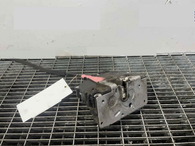 bontott OPEL CORSA E Jobb hátsó Ajtózár