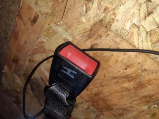 bontott OPEL CORSA E Jobb hátsó Biztonsági Öv Csat