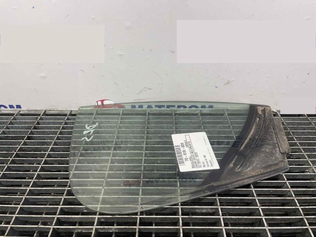 bontott OPEL CORSA E Jobb hátsó Fixüveg (Ajtóban)