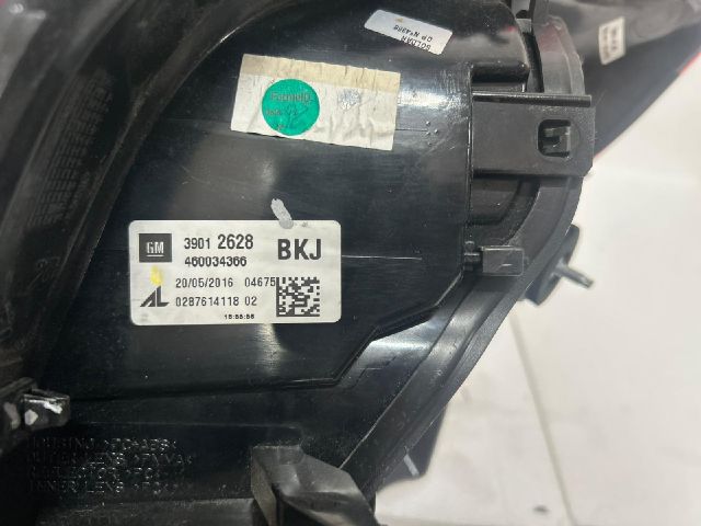 bontott OPEL CORSA E Jobb Hátsó Lámpa