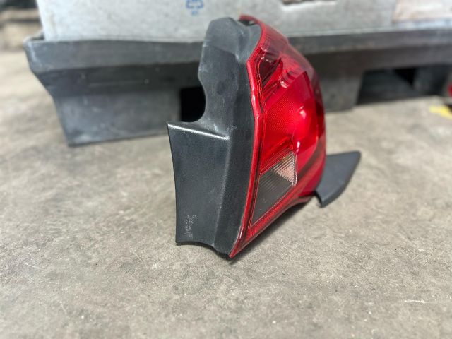 bontott OPEL CORSA E Jobb Hátsó Lámpa