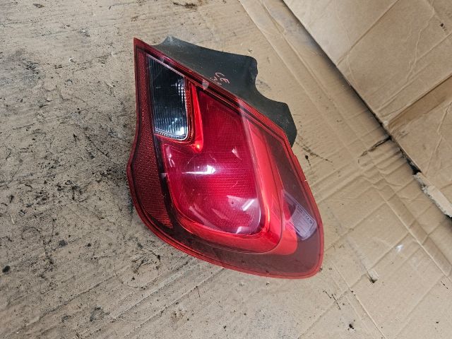 bontott OPEL CORSA E Jobb Külső Hátsó Lámpa