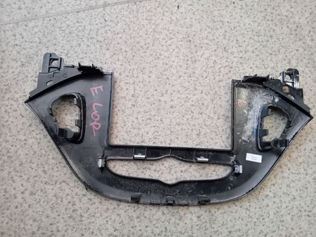 bontott OPEL CORSA E Középkonzol Keret