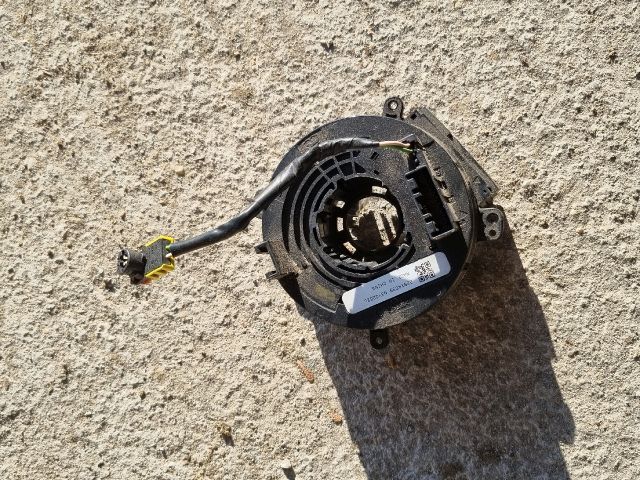 bontott OPEL CORSA E Légzsák Átvezető Szalagkábel